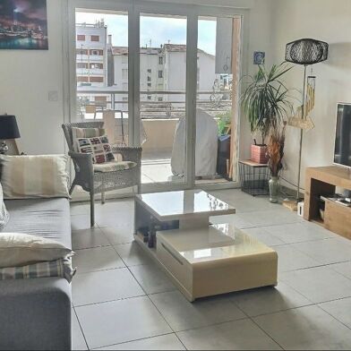 Appartement 4 pièces 275000 €