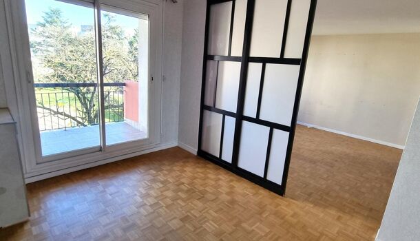 Appartement 3 pièces  à vendre Décines-Charpieu 69150