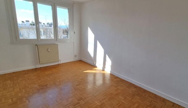 Appartement 3 pièces  à vendre Décines-Charpieu 69150