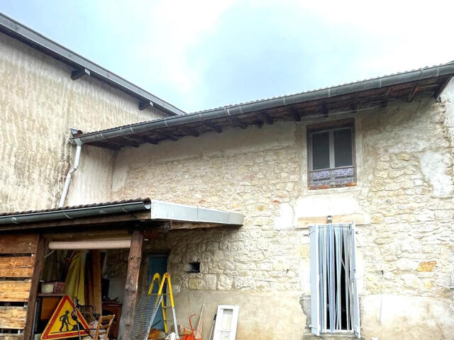 Maison proposé à Valzin-en-Petite-Montagne