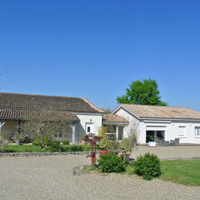 Maison 10 pièces 449000 €