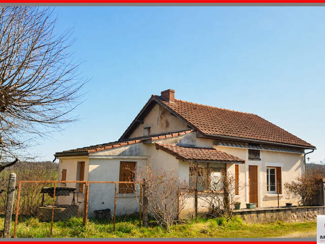 AUX PORTES DE LAPALISSE AVEC 9 420 m² DE TERRAIN : — photo du bien