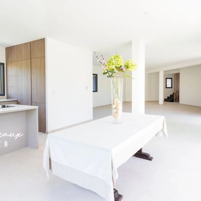 Maison 8 pièces 1995000 €