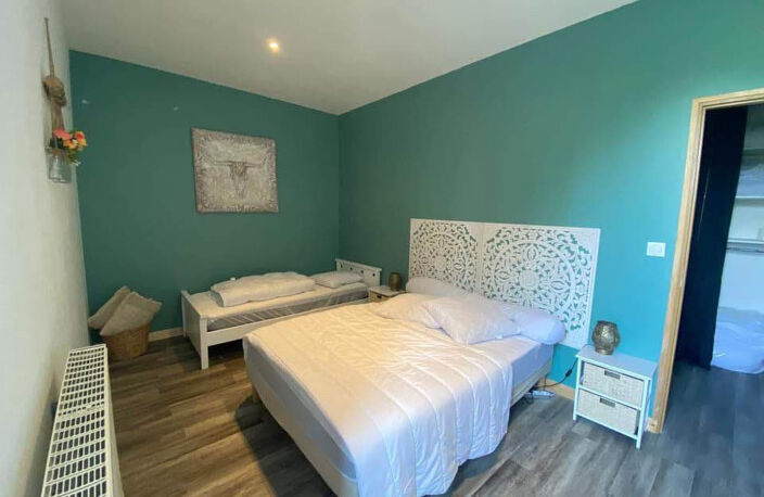 Bâtisse en pierres  entièrement rénovée comprenant deux appa — photo 5