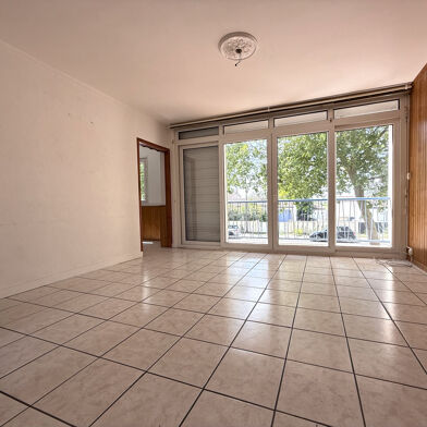 Appartement 4 pièces 127200 €