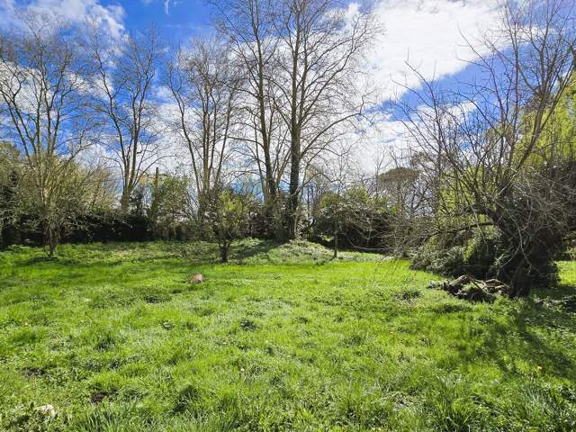 TERRAIN 1100 m² — photo du bien