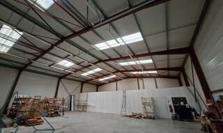 Commerce  350 m² à louer à La Trinité-Surzur (56190)