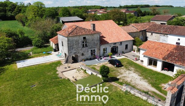 Villa / Maison 8 pièces  à vendre Fontenille 16230