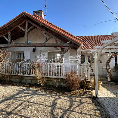 Maison 8 pièces 380200 €