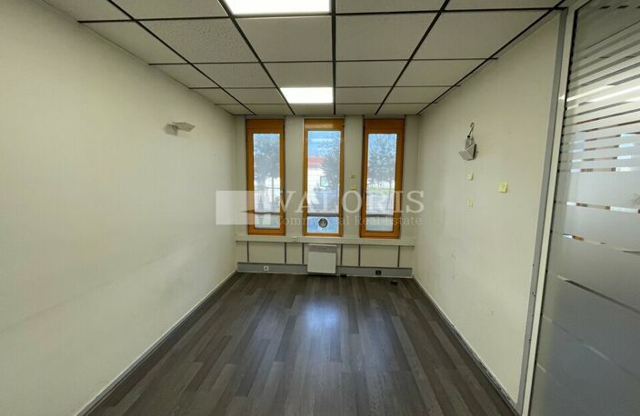 BUREAUX à LOUER — photo 2