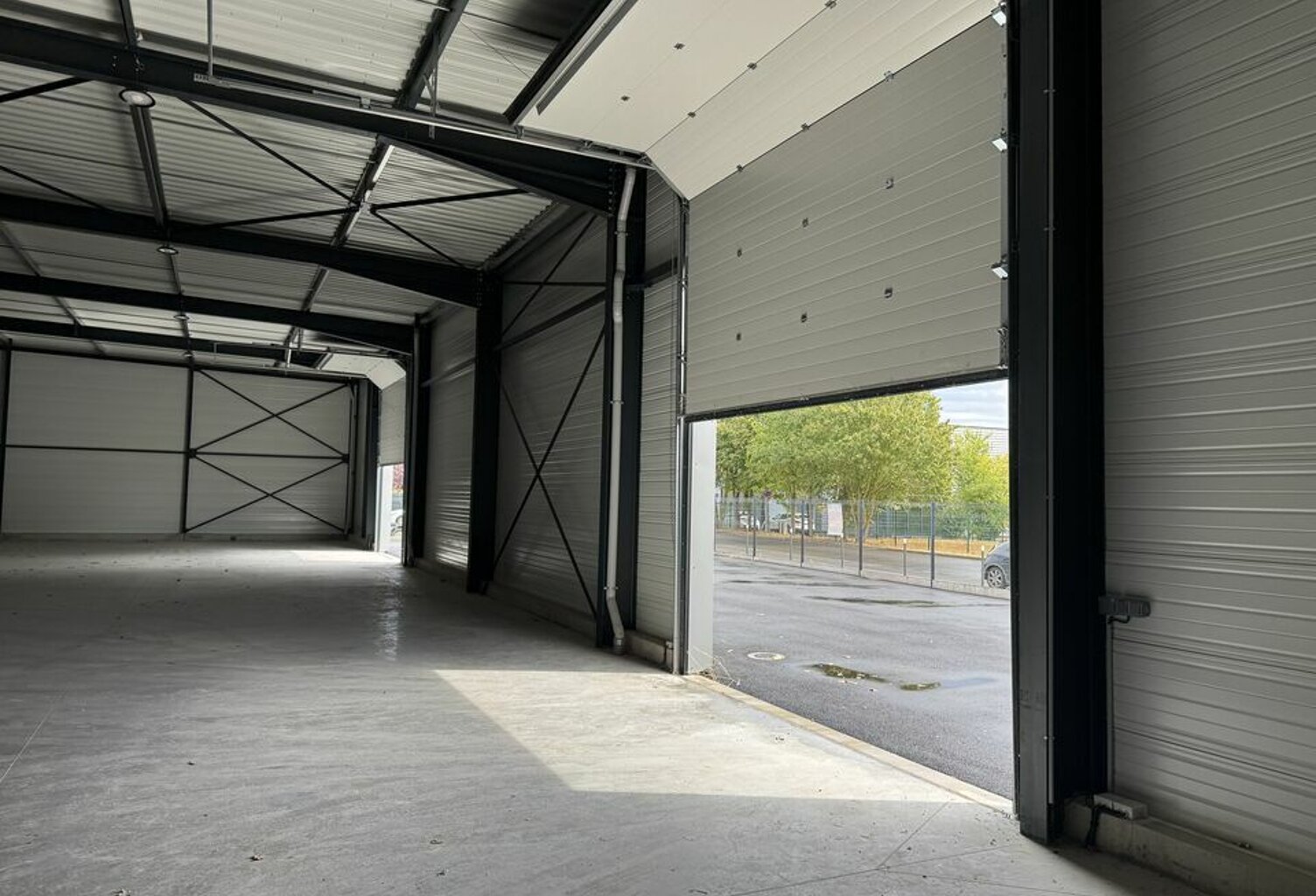 Local d'activité à LOUER — photo 1