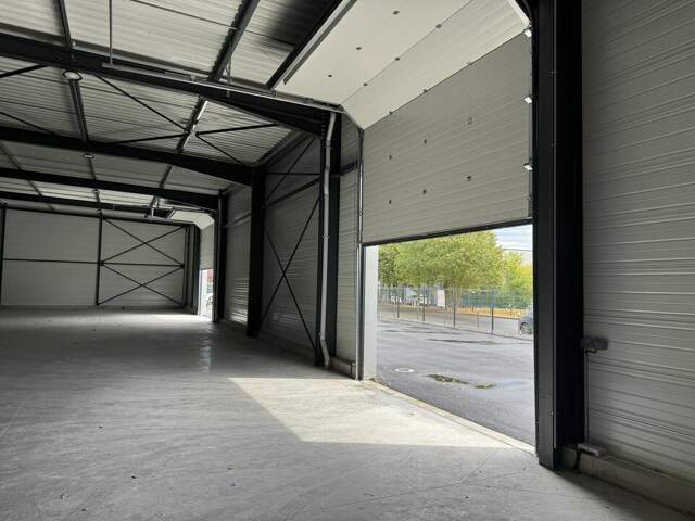 Local d'activité à LOUER — photo du bien