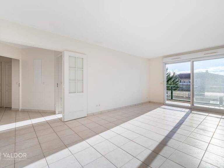 Appartement T3, 72m2, avant dernier étage, terrasse, piscine et vue dégagée — photo 1