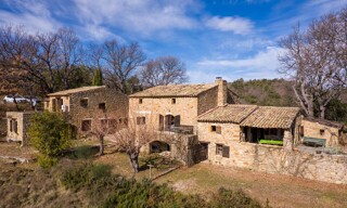 Maison 7 Pièces 318 m² à vendre à Simiane-la-Rotonde (04150)