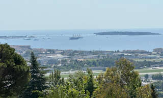 Maison 5 Pièces 203 m² à vendre à Mandelieu-la-Napoule (06210)