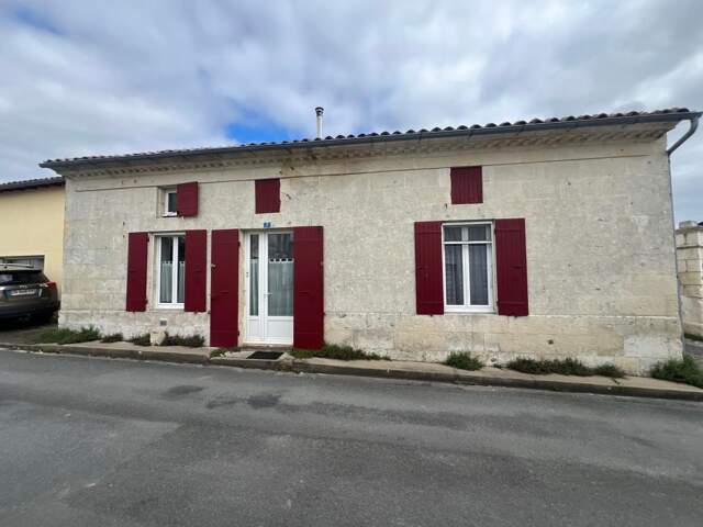 Maison À Vendre Mortagne sur gironde 4 pièces — photo du bien