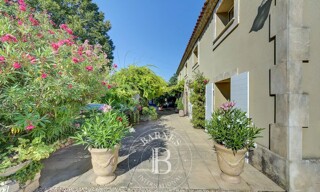 Maison 10 Pièces 272 m² à vendre à Eyguières (13430)