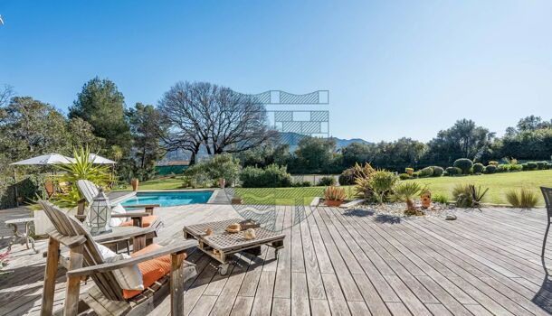 Villa / Maison 9 pièces  à vendre Marseille 12eme 13012