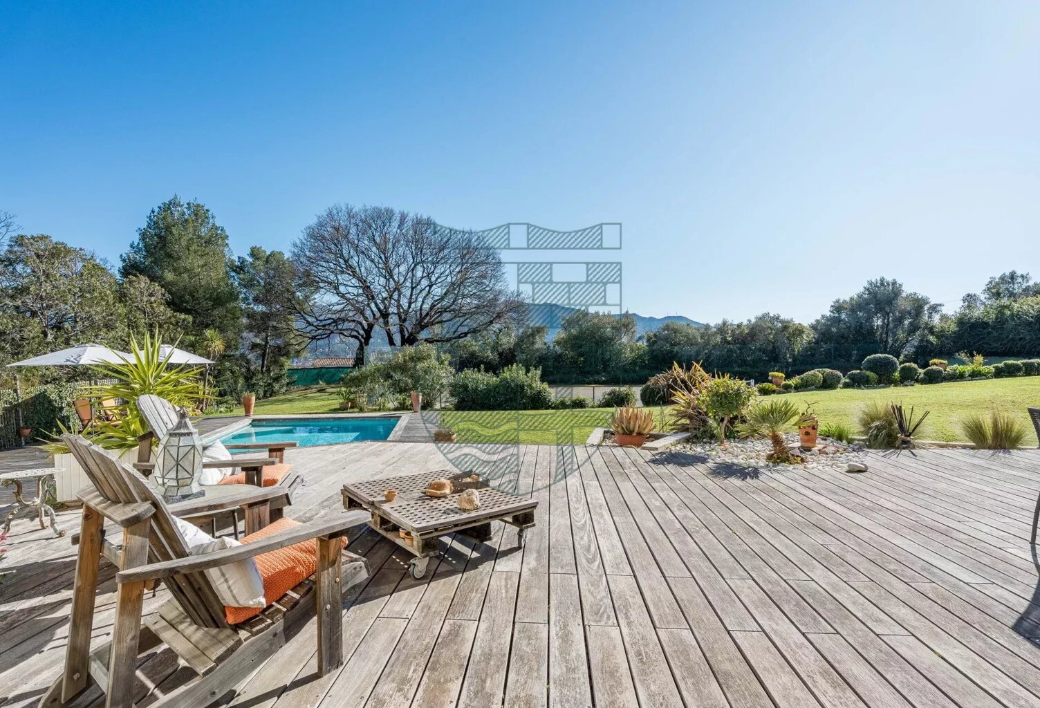 MARSEILLE 12ÈME – VILLA AVEC PISCINE ET TENNIS — photo 1