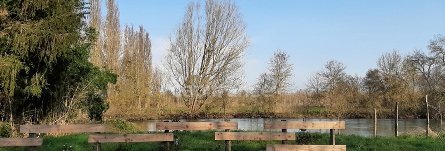 Maison  826 m² à vendre à La Chartre-sur-le-Loir (72340)