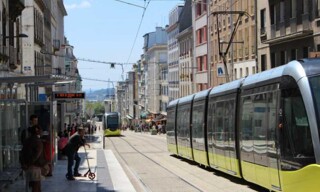 Commerce  517 m² à louer à Brest (29200)