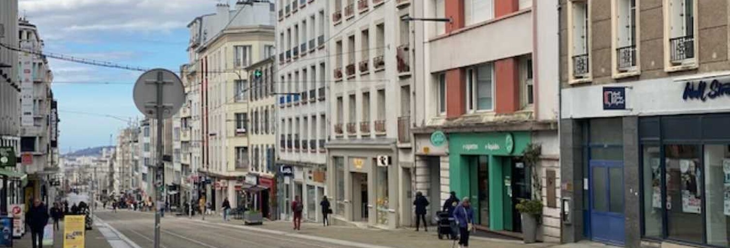 Commerce  517 m² à louer à Brest (29200)