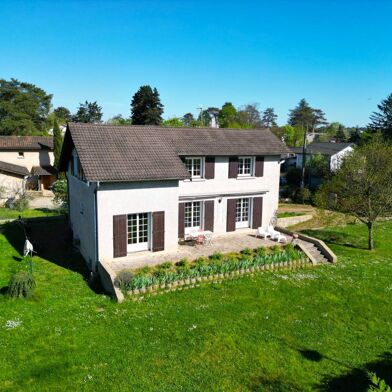 Maison 7 pièces 749000 €