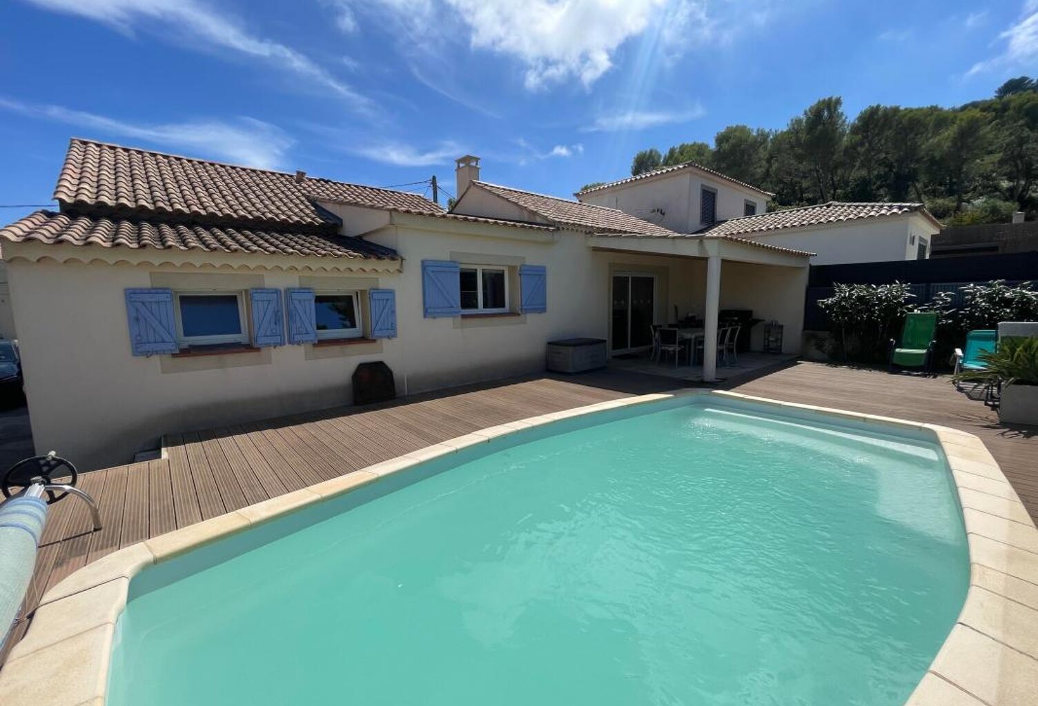 VILLA INDIVIDUELLE DE PLAIN PIED 5 PIECES 3 CHAMBRES 470m² DE PARCELLE AVEC PISCINE — photo 1
