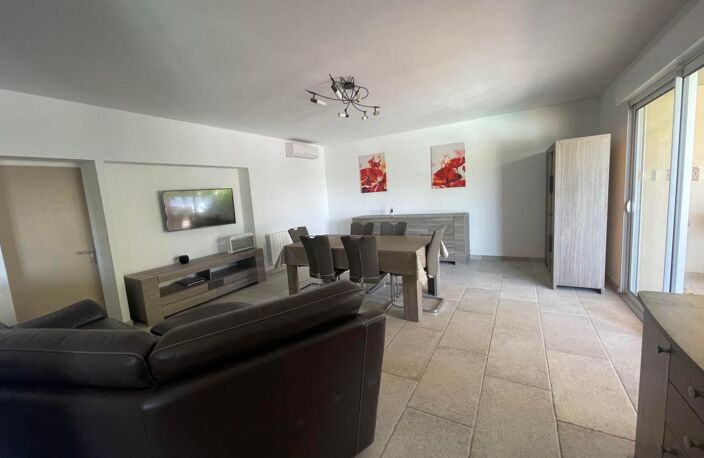 VILLA INDIVIDUELLE DE PLAIN PIED 5 PIECES 3 CHAMBRES 470m² DE PARCELLE AVEC PISCINE — photo 4