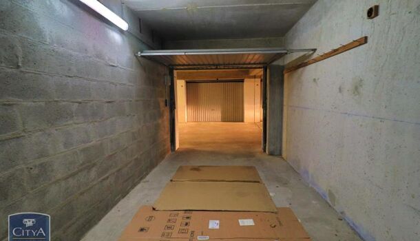 Parking  à louer Royan 17200