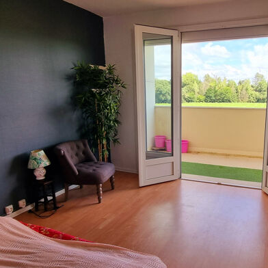 Appartement 4 pièces 172000 €