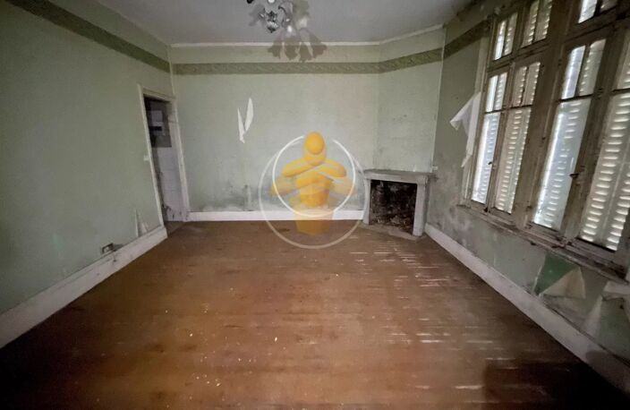 Maison à renover à LA FERE — photo 4