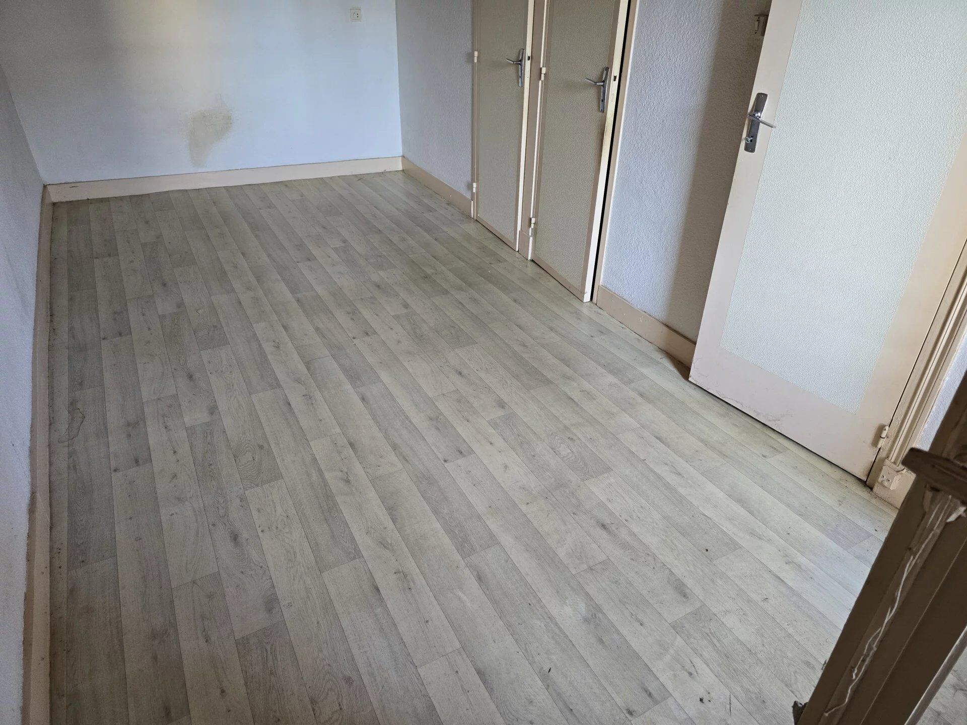 Maison 6 pièces 89 m² · à Brassac-les-Mines · 89 m² · 39 000 €