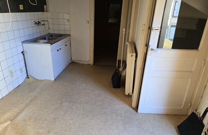 DOUBLE MAISON DE BOURG AVEC PETIT EXTERIEUR — photo 2