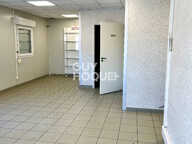 local — photo 3