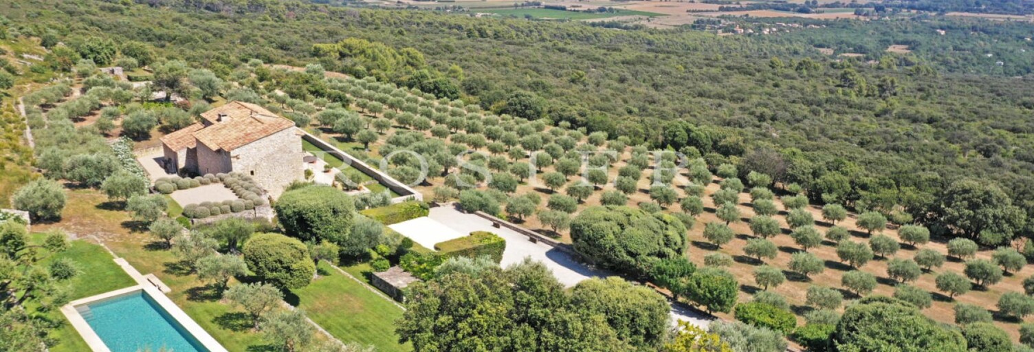 Maison 9 Pièces 270 m² à vendre à Gordes (84220)