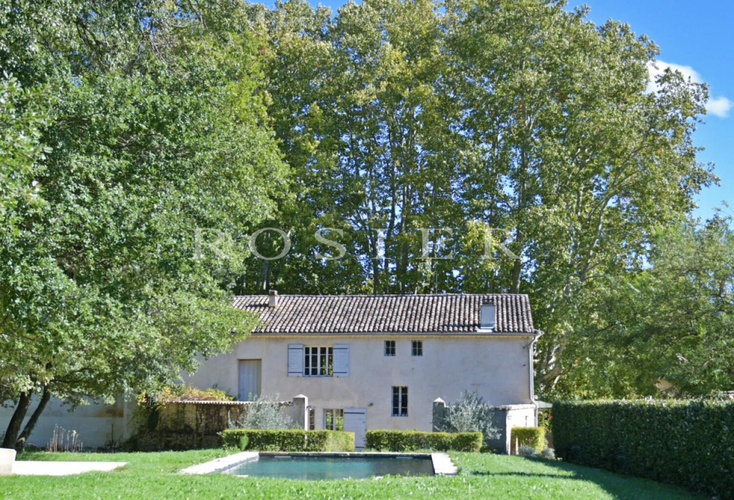 Elégante bastide provençale avec son parc arboré à proximité des — photo 1