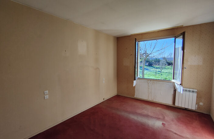 VILLA AVEC GRAND TERRAIN DE 2300m² — photo 5