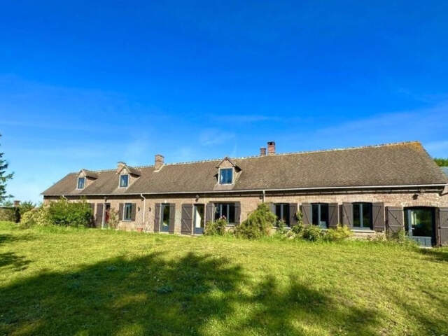 A vendre Dpt Eure (27) proche Paçy sur Eure Longère 200 m2 s — photo du bien
