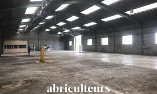 Commerce  437 m² à louer à Bailleau-le-Pin (28120)