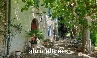 Maison 9 Pièces 370 m² à vendre à Saint-Hippolyte-du-Fort (30170)