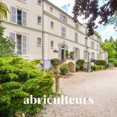 Maison 16 pièces 3060000 €