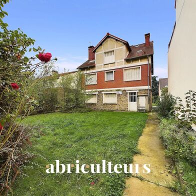 Maison 8 pièces 613400 €
