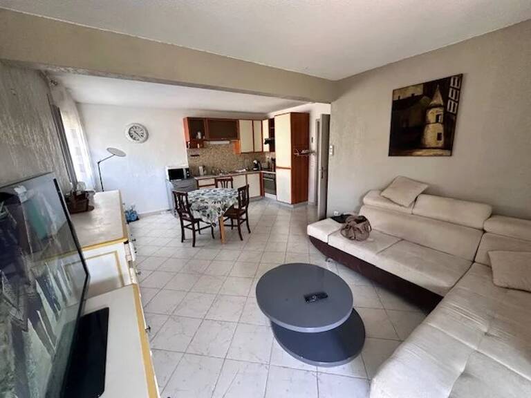 JUAN LES PINS F3 AU CALME — photo 1