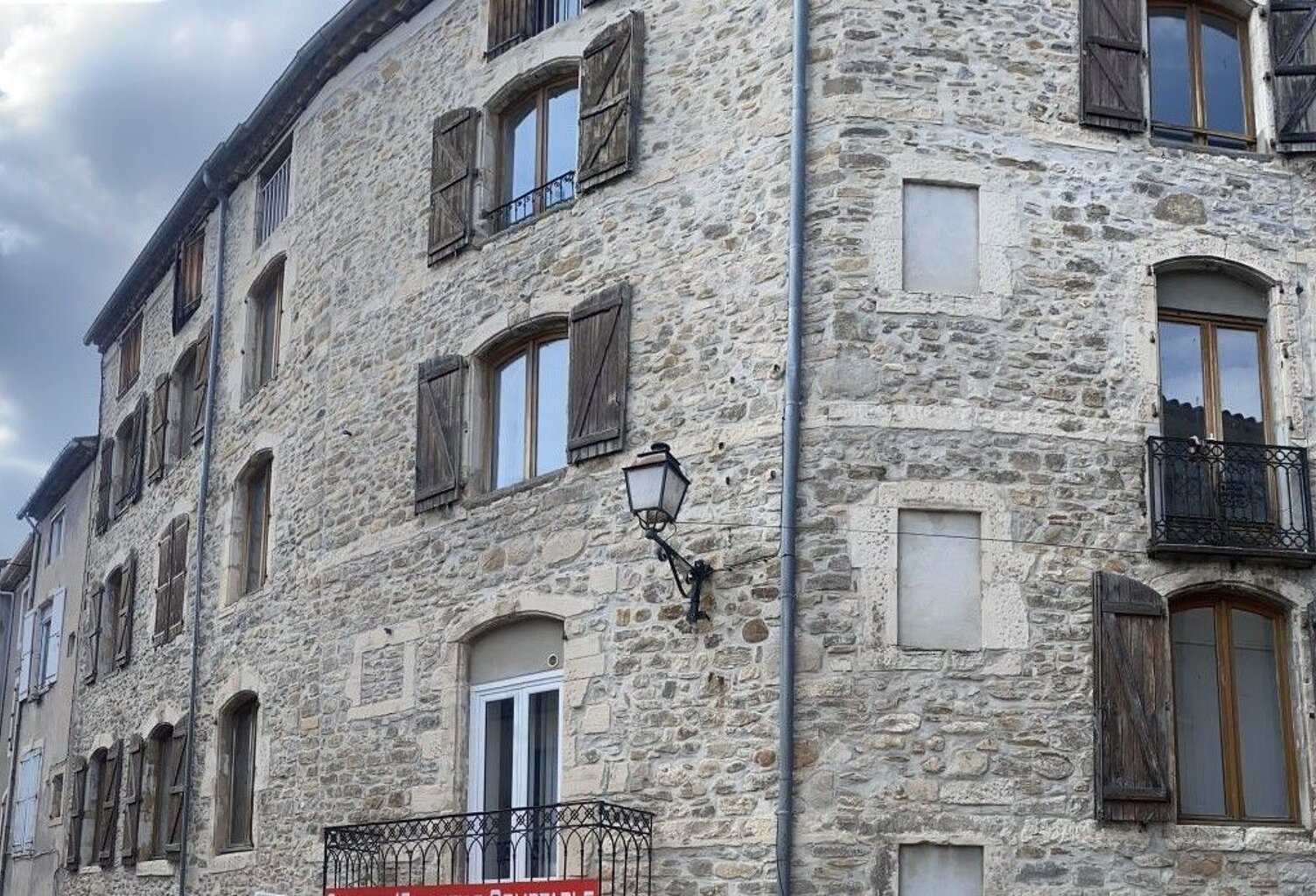 Immeuble — photo 1
