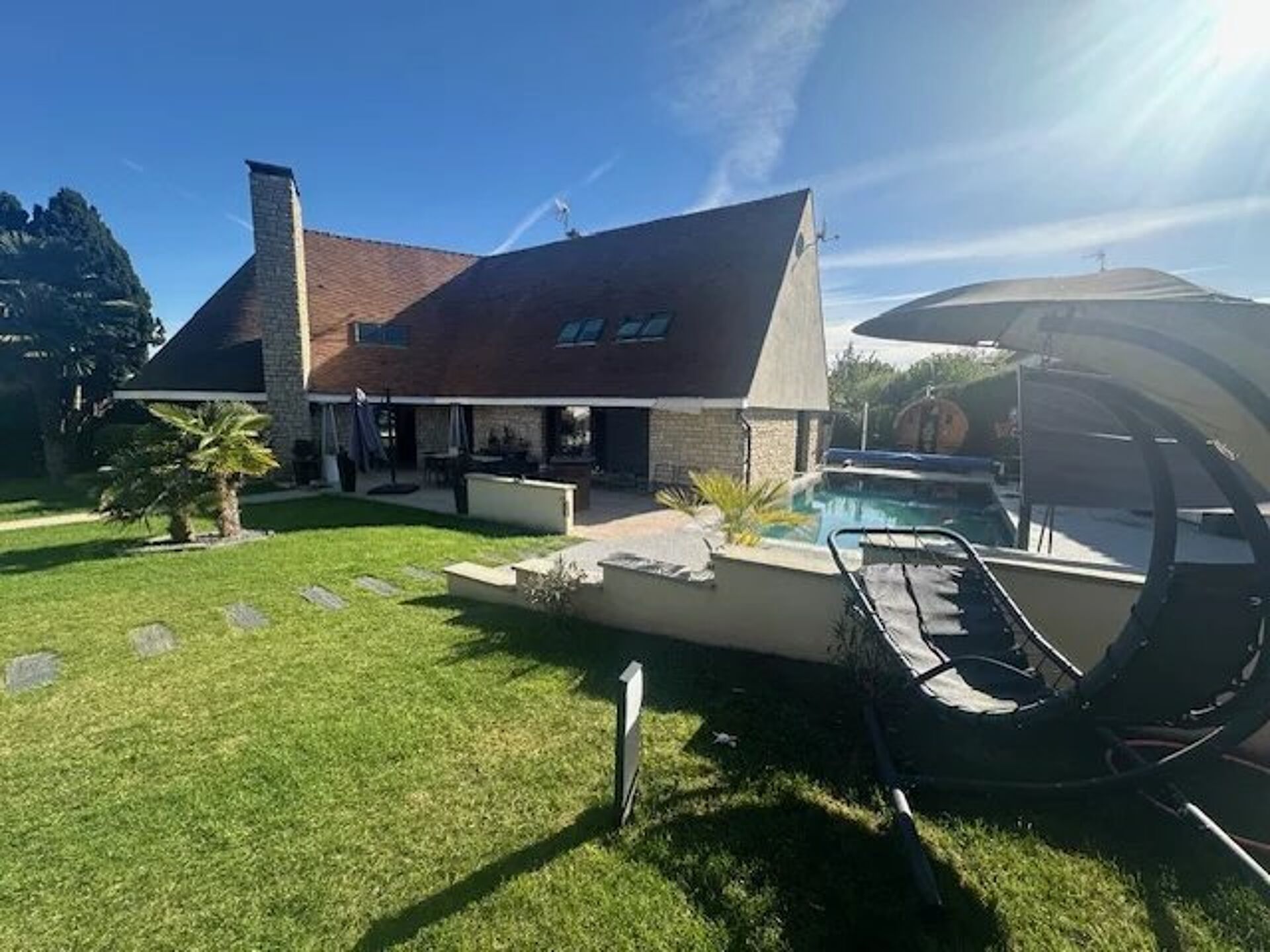 Maison 7 pièces 253 m² · à Viarmes · 253 m² · 899 000 €