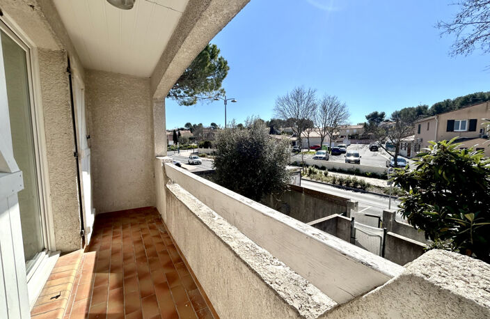 JACOU - Appartement deux pièces d'environ 37 m2 avec un jard — photo 4