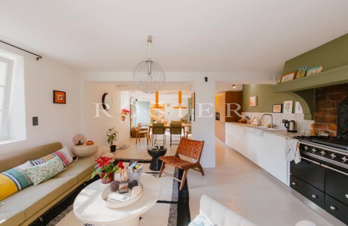 Proche Gordes, maison de hameau rénovée — photo 5