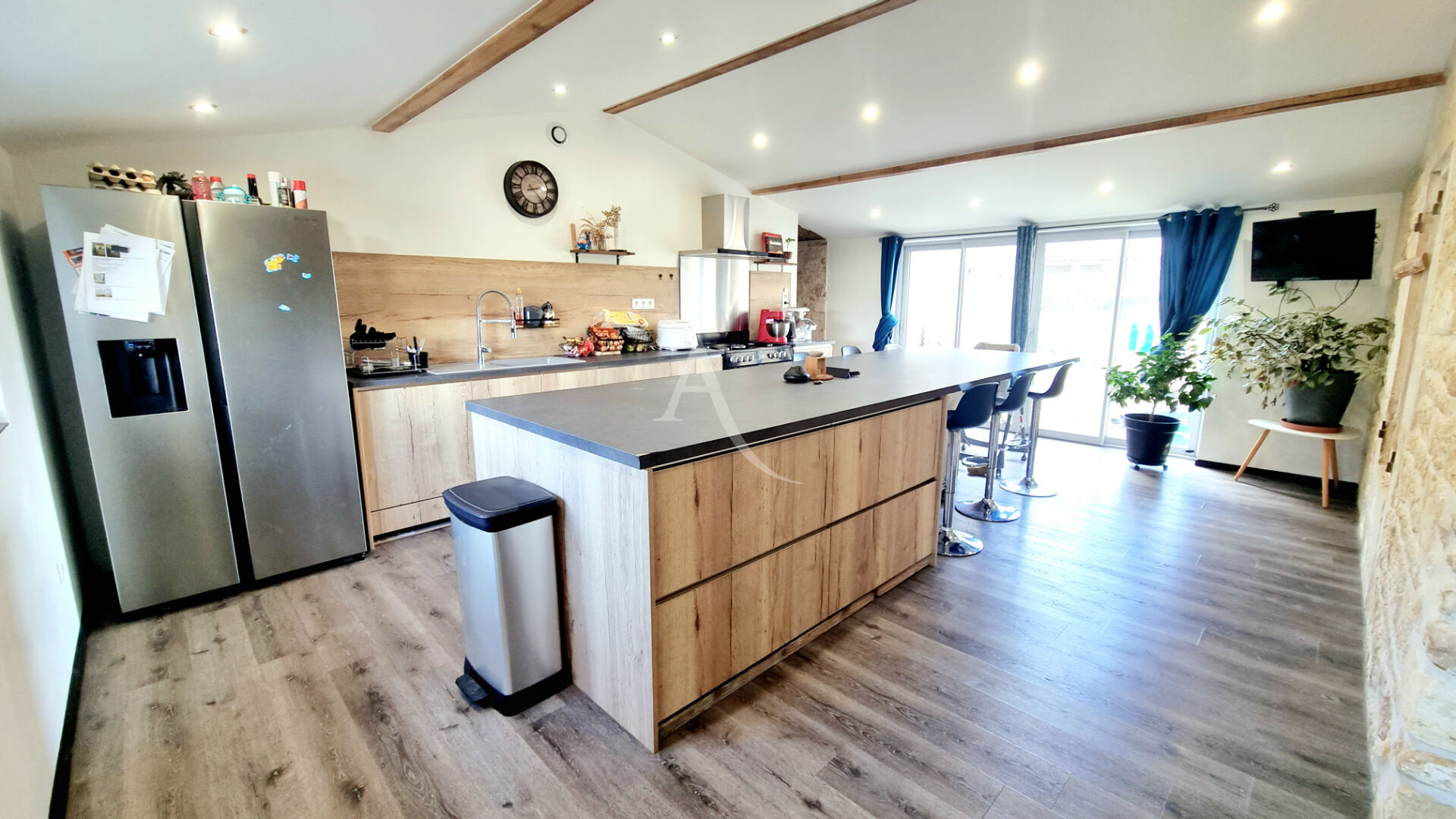 Villa / Maison  T6 à vendre Saint-Savinien 17350