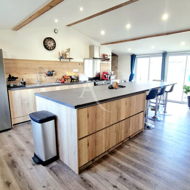 Maison 6 pièces 386650 €